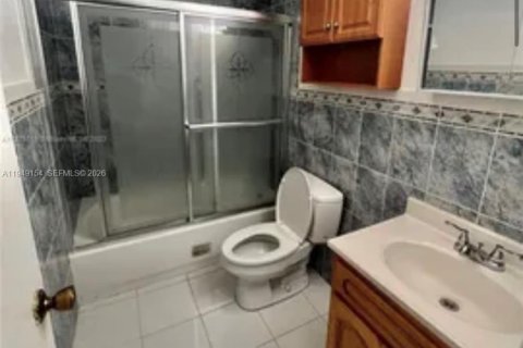 Снять в аренду кондоминиум в Майами, Флорида 3 спальни, 95.13м2, № 2004899 - фото 3