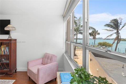 Купить кондоминиум в Майами-Бич, Флорида 2 спальни, 123м2, № 1957920 - фото 13