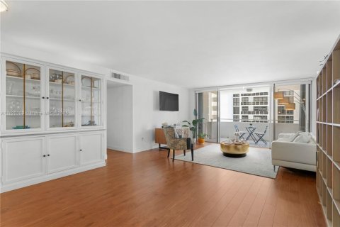 Купить кондоминиум в Майами-Бич, Флорида 2 спальни, 123м2, № 1957920 - фото 6