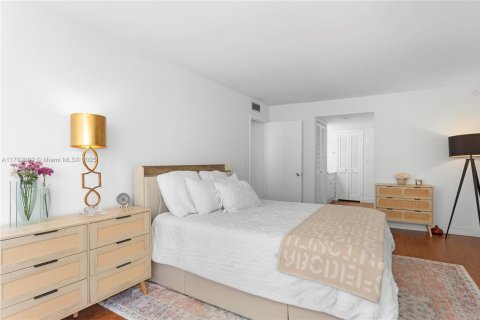 Купить кондоминиум в Майами-Бич, Флорида 2 спальни, 123м2, № 1957920 - фото 12