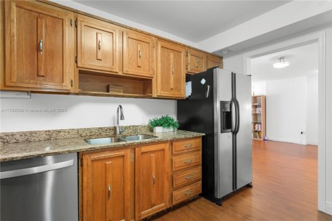 Купить кондоминиум в Майами-Бич, Флорида 2 спальни, 123м2, № 1957920 - фото 10