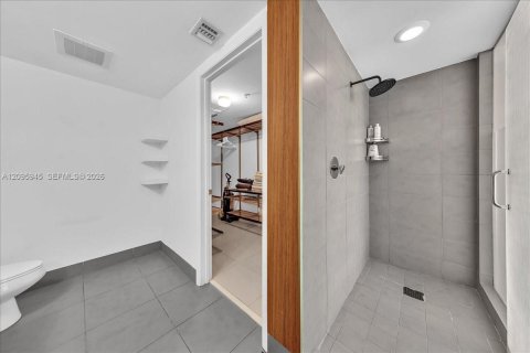 Copropriété à louer à Miami, Floride: 2 chambres, 103.12 m2 № 2388047 - photo 16