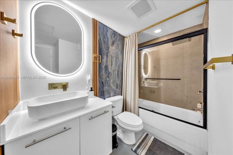 Copropriété à louer à Miami, Floride: 2 chambres, 103.12 m2 № 2388047 - photo 12