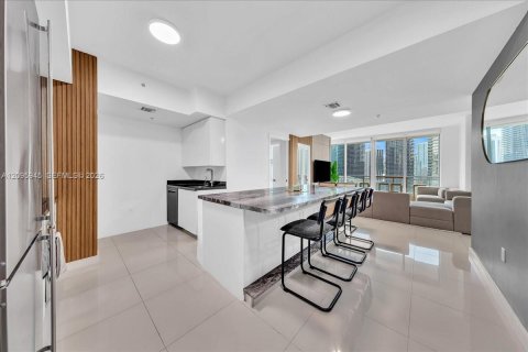 Copropriété à louer à Miami, Floride: 2 chambres, 103.12 m2 № 2388047 - photo 2