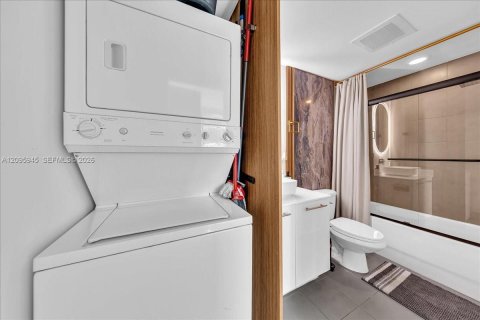 Copropriété à louer à Miami, Floride: 2 chambres, 103.12 m2 № 2388047 - photo 18