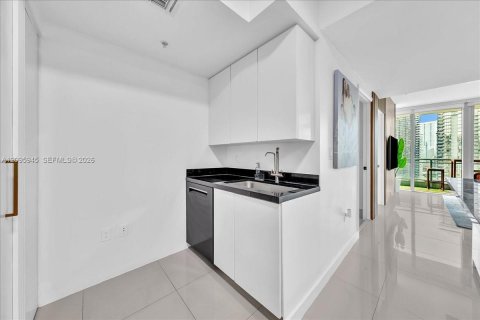 Copropriété à louer à Miami, Floride: 2 chambres, 103.12 m2 № 2388047 - photo 8