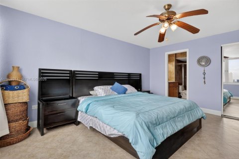 Купить кондоминиум в Майами-Бич, Флорида 2 спальни, 135.17м2, № 2053426 - фото 20