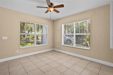 House in Orlando, Florida 3 bedrooms, 163.88 sq.m. № 1877381 - photo 4