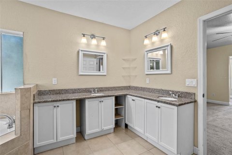 House in Orlando, Florida 3 bedrooms, 163.88 sq.m. № 1877381 - photo 22