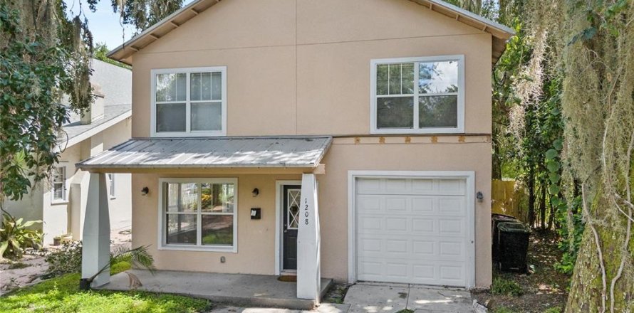 House in Orlando, Florida 3 bedrooms, 163.88 sq.m. № 1877381