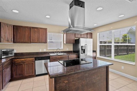 House in Orlando, Florida 3 bedrooms, 163.88 sq.m. № 1877381 - photo 7