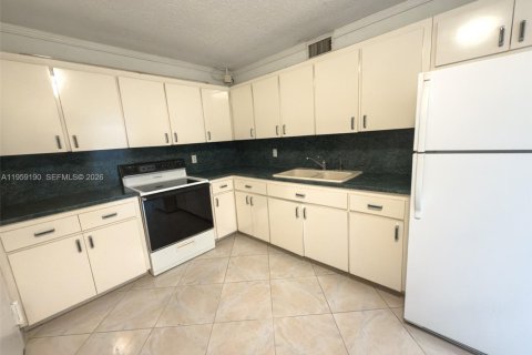 Condominio en venta en Miami Beach, Florida, 2 dormitorios, 126.53 m2 № 2018078 - foto 18