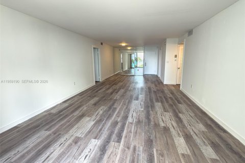 Condominio en venta en Miami Beach, Florida, 2 dormitorios, 126.53 m2 № 2018078 - foto 12