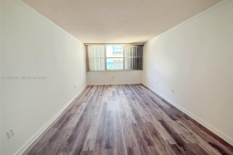 Condominio en venta en Miami Beach, Florida, 2 dormitorios, 126.53 m2 № 2018078 - foto 15