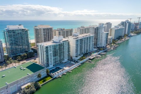 Condominio en venta en Miami Beach, Florida, 2 dormitorios, 126.53 m2 № 2018078 - foto 29