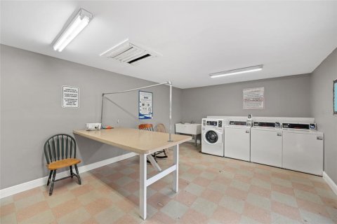 Copropriété à vendre à Saint Petersburg, Floride: 1 chambre, 58.53 m2 № 2098024 - photo 14