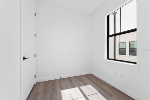 Touwnhouse à vendre à Tampa, Floride: 3 chambres, 195.47 m2 № 2418571 - photo 19