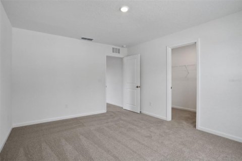 Villa ou maison à vendre à Green Cove Springs, Floride: 4 chambres, 274.62 m2 № 2389400 - photo 2