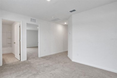 Villa ou maison à vendre à Green Cove Springs, Floride: 4 chambres, 274.62 m2 № 2389400 - photo 8