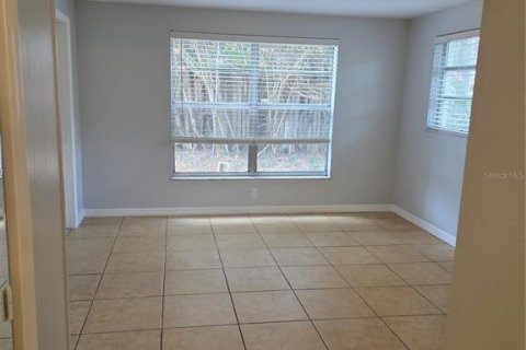 House in Maitland, Florida 4 bedrooms, 180.14 sq.m. № 2211156 - photo 4
