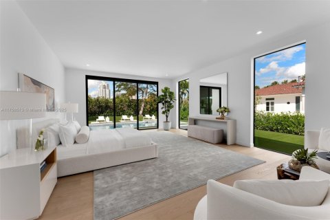 House in Pinecrest, Florida 5 bedrooms, 433.85 sq.m. № 1503288 - photo 4