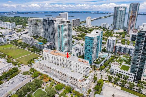 Condominio en alquiler en Miami, Florida, 2 dormitorios, 117.89 m2 № 1938100 - foto 30