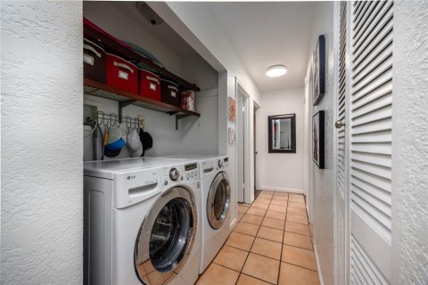 Condo in Ocala, Florida, 3 bedrooms  № 2108630 - photo 11