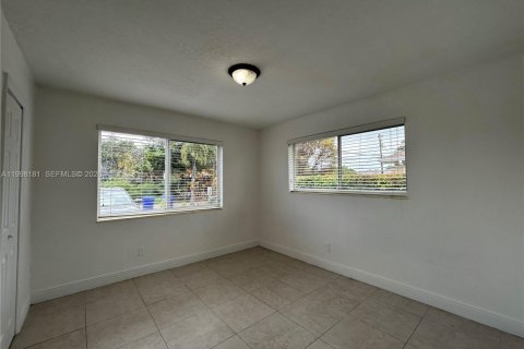 Casa en alquiler en Miami, Florida, 3 dormitorios, 107.77 m2 № 2060881 - foto 11