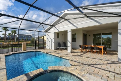 Villa ou maison à vendre à Kissimmee, Floride: 6 chambres, 277.5 m2 № 2404702 - photo 17