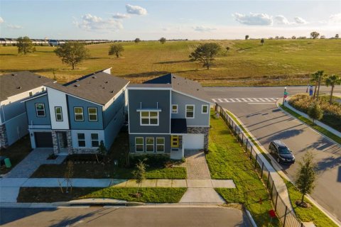 Villa ou maison à vendre à Kissimmee, Floride: 6 chambres, 277.5 m2 № 2404702 - photo 8