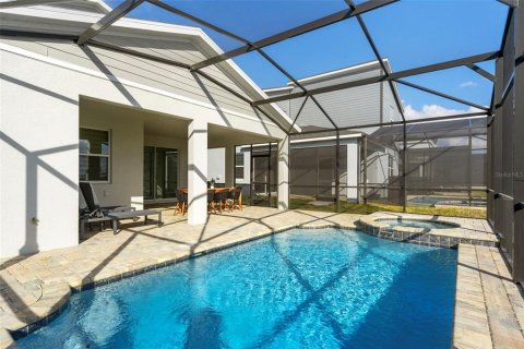 Villa ou maison à vendre à Kissimmee, Floride: 6 chambres, 277.5 m2 № 2404702 - photo 24