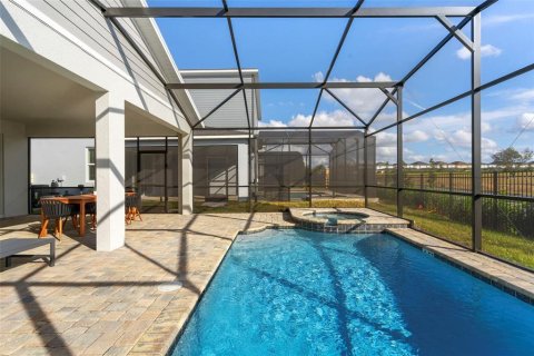Villa ou maison à vendre à Kissimmee, Floride: 6 chambres, 277.5 m2 № 2404702 - photo 4