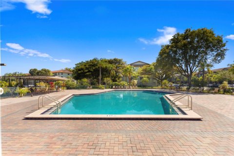 Condo in Pembroke Pines, Florida, 1 bedroom  № 1755756 - photo 5
