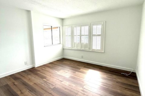 Apartment in North Palm Beach, Florida 2 bedrooms, 112.41 sq.m. № 2083553 - photo 8