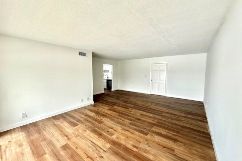 Apartment in North Palm Beach, Florida 2 bedrooms, 112.41 sq.m. № 2083553 - photo 7