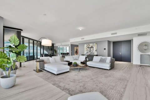 Condo in Miami, Florida, 4 bedrooms  № 1978062 - photo 9