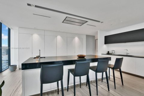 Condo in Miami, Florida, 4 bedrooms  № 1978062 - photo 20