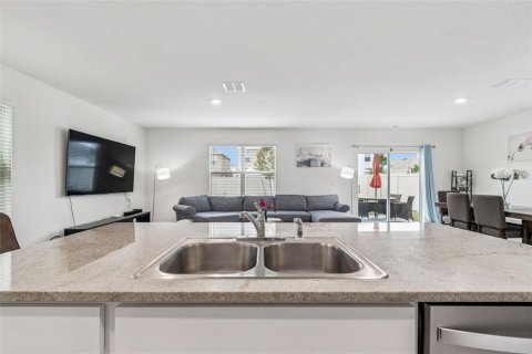 Villa ou maison à vendre à Wesley Chapel, Floride: 4 chambres, 210.05 m2 № 2355621 - photo 12