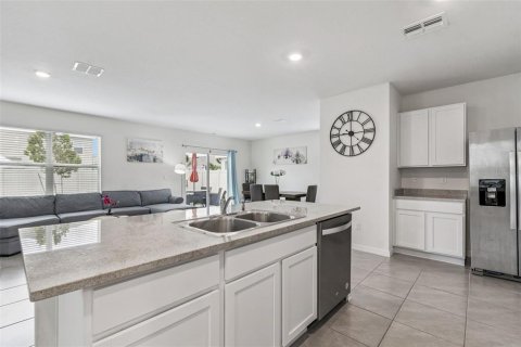 Villa ou maison à vendre à Wesley Chapel, Floride: 4 chambres, 210.05 m2 № 2355621 - photo 9