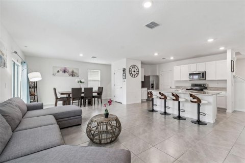 Villa ou maison à vendre à Wesley Chapel, Floride: 4 chambres, 210.05 m2 № 2355621 - photo 5