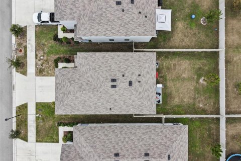 Villa ou maison à vendre à Wesley Chapel, Floride: 4 chambres, 210.05 m2 № 2355621 - photo 2