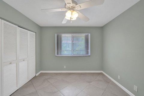 Condo in Fort Lauderdale, Florida, 2 bedrooms  № 2086760 - photo 28