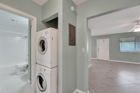 Condo in Fort Lauderdale, Florida, 2 bedrooms  № 2086760 - photo 30