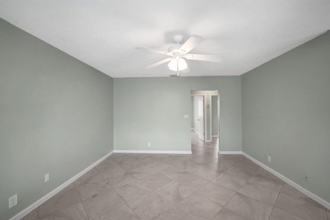 Condo in Fort Lauderdale, Florida, 2 bedrooms  № 2086760 - photo 16