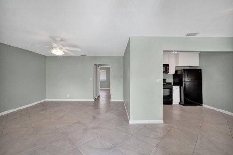 Condo in Fort Lauderdale, Florida, 2 bedrooms  № 2086760 - photo 6