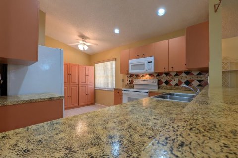 Villa ou maison à vendre à Boynton Beach, Floride: 3 chambres, 137.87 m2 № 2180566 - photo 13