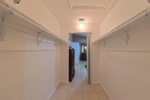 Villa ou maison à vendre à Boynton Beach, Floride: 3 chambres, 137.87 m2 № 2180566 - photo 25
