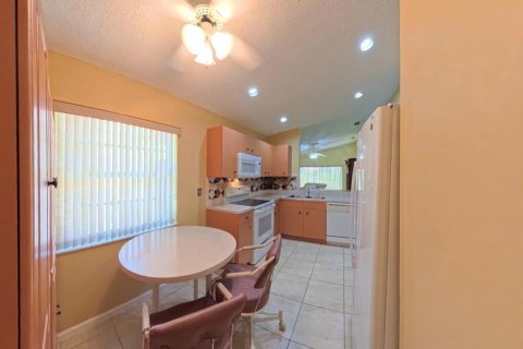 Villa ou maison à vendre à Boynton Beach, Floride: 3 chambres, 137.87 m2 № 2180566 - photo 16