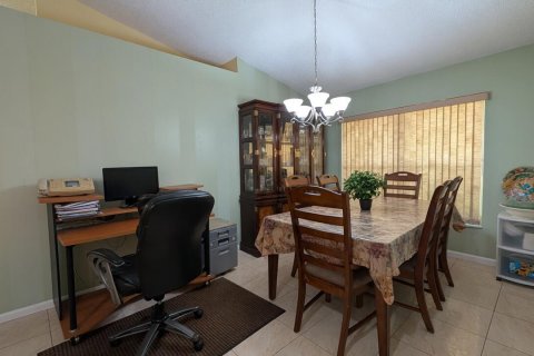 Villa ou maison à vendre à Boynton Beach, Floride: 3 chambres, 137.87 m2 № 2180566 - photo 19