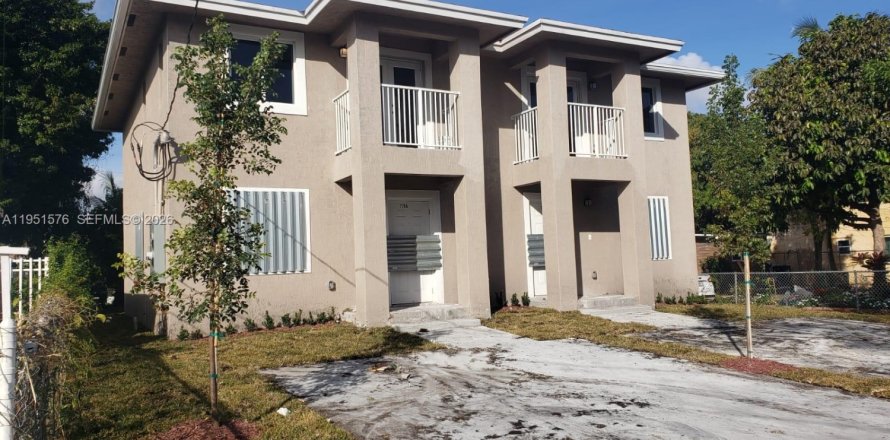 Touwnhouse à Hollywood, Floride 3 chambres, 222.97 m2 № 2010869